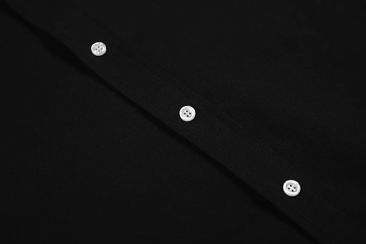P230 White background picture [Evergreen for all seasons] Style number: 25011# Color: Navy red label/original blue/original white/matte pink/khaki/charcoal gray/black/navy blue white label Size: S to Face 100 cotton oxford spun, pre-laundering treatment, tight and soft texture ✅ - Custom dyed original pearlescent white buttons with different sizes ✅ - Special shaped chiffon foil included in the collar door tube, not easy to deform and pull ✅ - RL classic version of oxford spun shirt, thick and crisp feeling brought by oxford cloth, can be worn alone as an outer layer, can be matched with all seasons, practical wear, a must-have item in the wardrobe, start with eyes closed